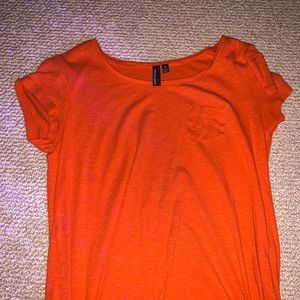 Orange t shirt